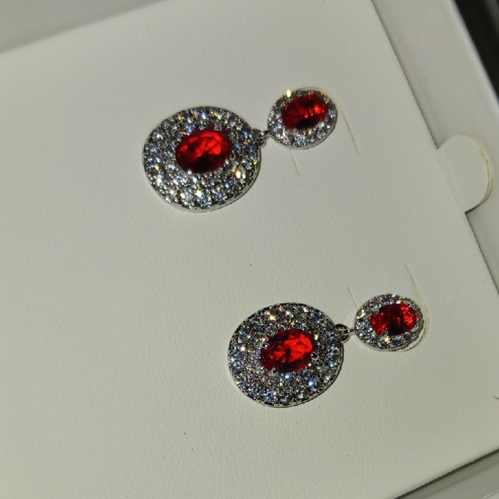 Elegant Original Ruby Reds. - Picture 2 of 6